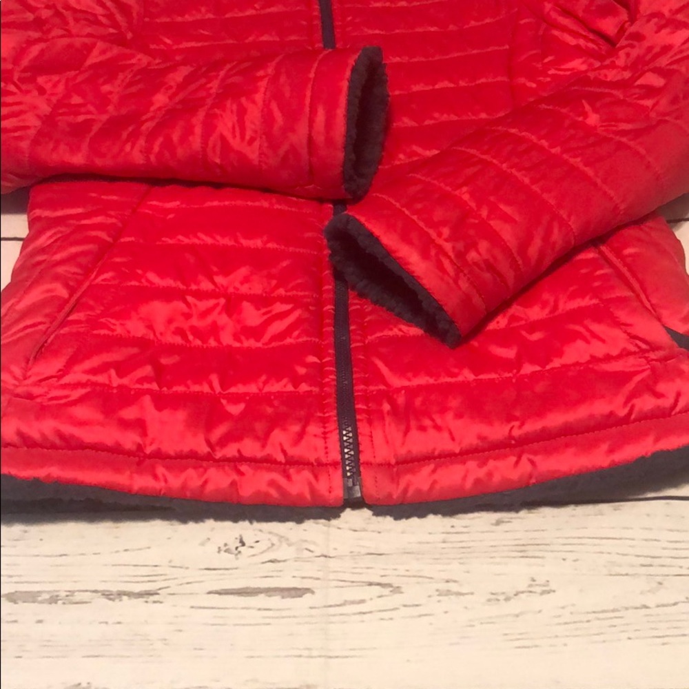 The North Face girls reversible puffer jacket - Picture 4 of 16